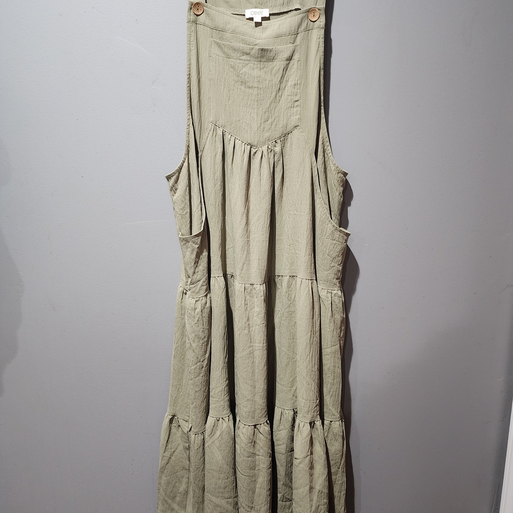 Elegant Olive Green Sleeveless Dress